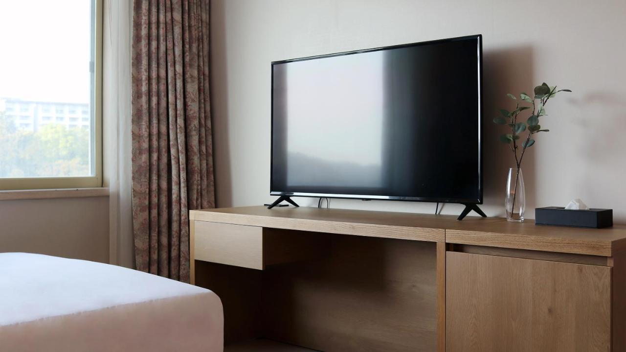 Bloom Hotel Jeju Bagian luar foto