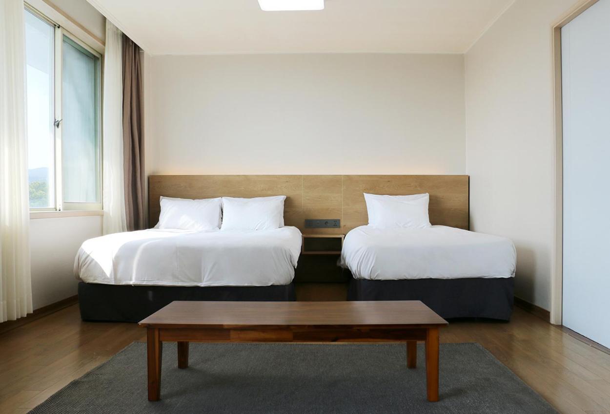 Bloom Hotel Jeju Bagian luar foto