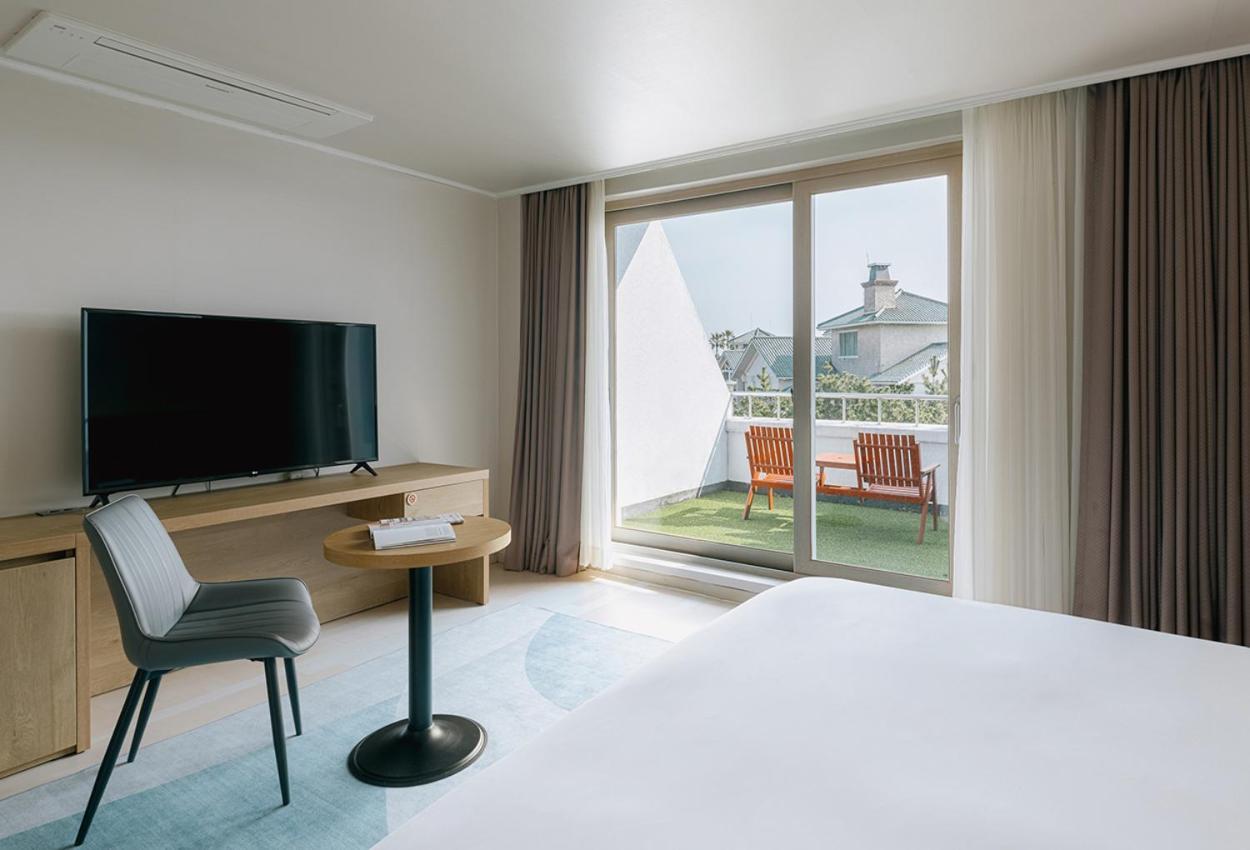 Bloom Hotel Jeju Bagian luar foto